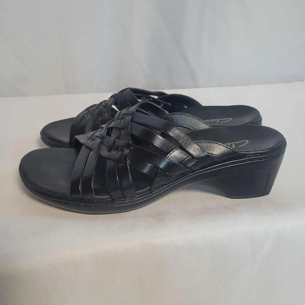 Clarks Black Leather Slip On Sandals Size 8M